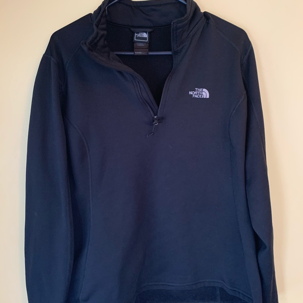 North face pull over